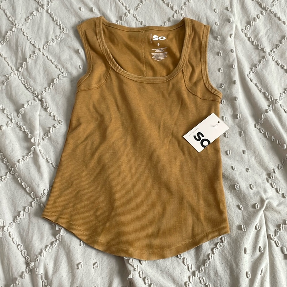 Women’s Tank top *NEW WITH TAGS*